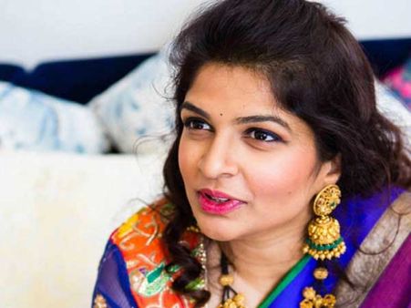 వైఎస్ జగన్ నా అన్న, నా రక్తం... అందరి నోరు మూయించిన మంచు విష్ణు భార్య!