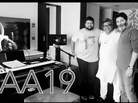 అల్లు అర్జున్ 19.. త్రివిక్రమ్, సిరివెన్నెల, తమన్ మ్యూజిక్ సిట్టింగ్స్ మొదలు!