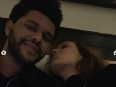 ప్రియుడి బుగ్గపై.. ఛీ ఛీ ఇలాంటి పని చేసిందేంటి.. సెల్ఫీ తీసుకుని అందరికి చూపిస్తూ!