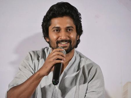 ఆ సీన్ చేస్తున్నపుడు ఇబ్బందులు అన్నీ ఇన్నీ కావు.. నిజమైన రైల్వే స్టేషన్‌లో.. నాని!