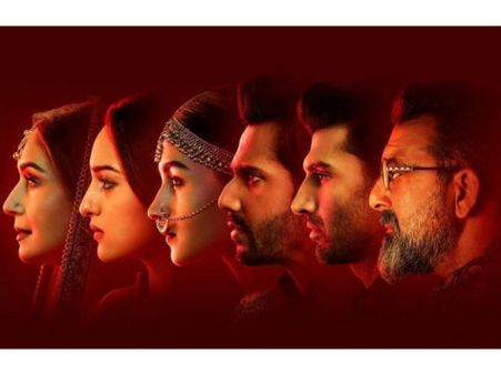 కళంక్ ఫస్ట్ రివ్యూ: వెండి తెర దృశ్యకావ్యం.. ప్రశంసలతో ముంచెత్తిన సెలిబ్రీటీలు