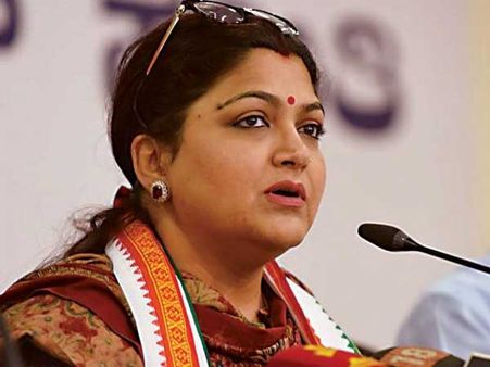 చెంప పగలగొట్టిన హీరోయిన్, గుంపులో అసభ్యంగా.. వీడియో వైరల్, ఏం జరిగిందంటే!