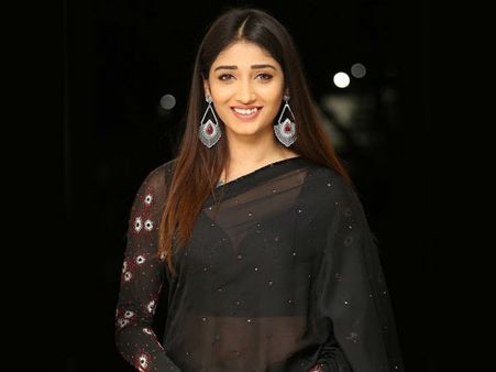 నాలో టాలెంట్‌ను బయటకు తీస్తాడు.. అందుకే అతడితో.. థ్రిల్లింగ్‌గా ప్రియా వడ్లమాని