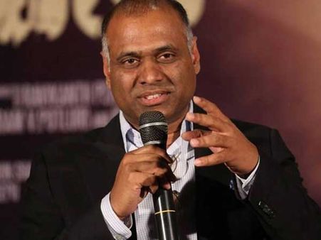 హీరోయిన్ ఇష్యూ: నిర్మాత పివిపి రూ.100 కోట్ల దావా, రోడ్డుకీడ్చే వరకు వదలనంటూ ఫైర్!