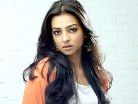 దటీజ్ రాధిక ఆప్టే... 4 రోజుల్లో వంద కోట్లు... చైనాలో బ్యూటీ మూవీకి బ్రహ్మరథం