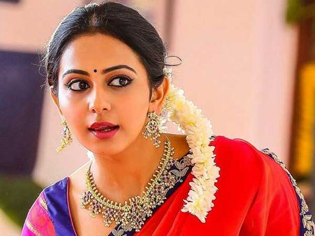 ఆ మూడింటితోనే జీవితం.. అది సమస్యే కాదు.. రకుల్ ప్రీత్ సింగ్