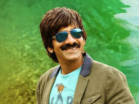 రవితేజ మరో ప్రయోగం.. చేదు అనుభవం తర్వాత కూడా మాస్ మహారాజా..