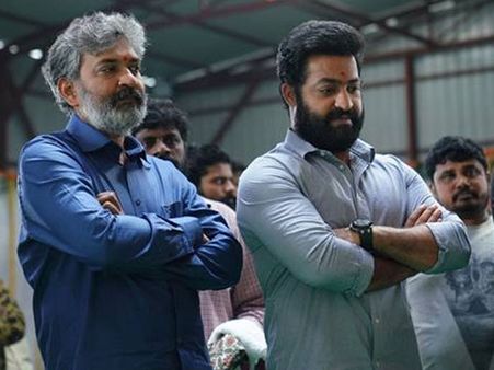 RRR: విసిగిపోయిన రాజమౌళి, ఎన్టీఆర్‌కు ఈమెను సెట్ చేస్తున్నారా?