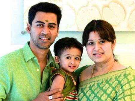 హీరోయిన్ సంగీత కుటుంబంలో దారుణాలు.. డబ్బు కోసం కన్న కూతురినే!