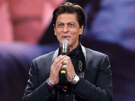 సినిమానా లేక హోటలా.. మీ చెత్త రివ్యూల వల్ల నేను స్టార్ కాలేదు!