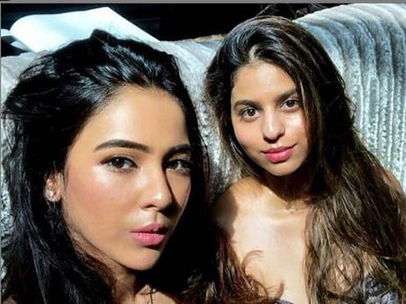 షారుక్ కూతురు ప్రైవేట్ ఫోటో లీక్.. సోషల్ మీడియాలో క్రేజీగా సుహానా‌