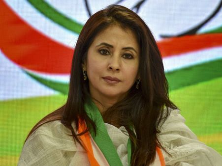 ఆర్జీవి హీరోయిన్ సెన్సేషనల్ కామెంట్స్... ఎన్నికల వాతావరణాన్ని వేడిక్కిస్తున్న రంగీలా భామ