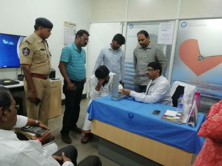 పవన్ కల్యాణ్‌కు తీవ్ర అస్వస్థత.. హాస్పిటల్‌కు తరలింపు