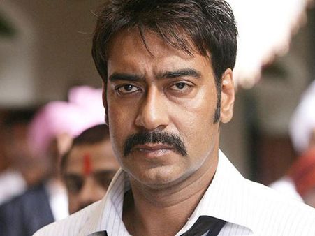 నా జీవితం నాశనం అయింది, ఇక ఆపవయ్యా: అజయ్ దేవగన్‌కు అభిమాని రిక్వెస్ట్