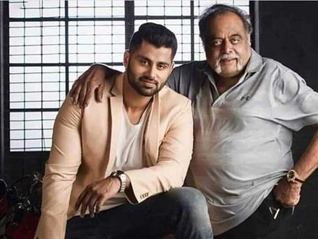 అది అభిమానం అంటే... రూ. లక్ష ఖర్చుతో సినిమా టిక్కెట్లు కొన్నాడు!