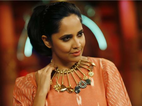 అనసూయ లైఫ్‌లో ఇన్ని కష్టాలున్నాయా? డబ్బుల్లేక చివరకు ఆ పని కూడా!