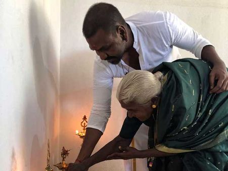 వృద్ధురాలికి ఇల్లు కట్టించి మాట నిలబెట్టుకున్న రాఘవ లారెన్స్