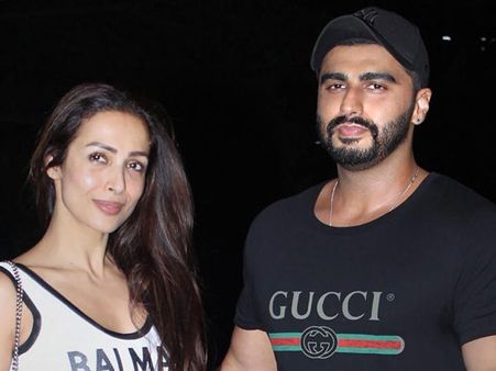 ఓకే రూమ్‌లో ఎంజాయ్ చేస్తున్న హీరో హీరోయిన్.. పెళ్లి విషయం ఎత్తితే ఇదీ సమాధానం!