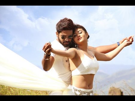 హాట్ హాట్‌గా మార్షల్ టీజర్.. ట్రెండింగ్‌తో 20 లక్షల వ్యూస్