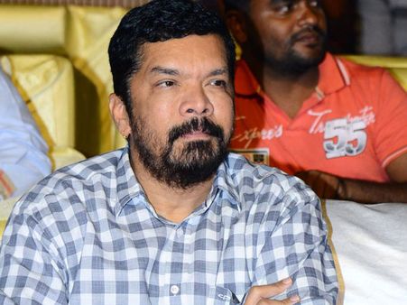 దిల్ రాజు ప్లాప్, హిట్ అని చూసే నిర్మాత కాదు: ‘మహర్షి’ ప్రీ రిలీజ్ ఈవెంటులో పోసాని