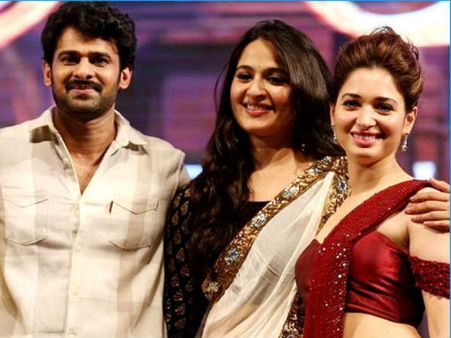 ప్రభాస్, అనుష్క మధ్య ఇరుక్కుని ఇబ్బంది పడ్డ తమన్నా, అసలు ఏం జరిగిందంటే..?