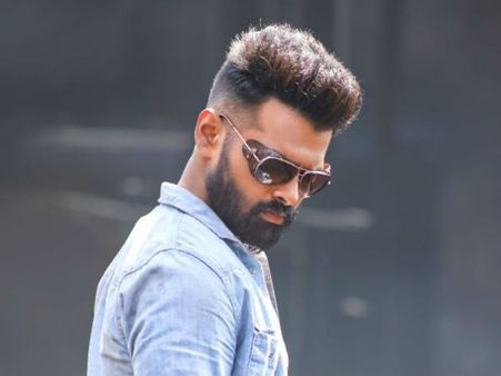 గోవాలో రొమాన్స్ చేస్తున్న హీరో రామ్, నభా నటేష్.. బర్త్ డే రోజున..