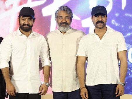 'రాముడు రుద్రుడు రణరంగం'.. పవర్ ఫుల్ టైటిల్స్ ట్వీట్ చేసిన RRR యూనిట్!