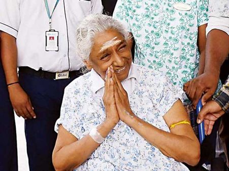 ప్రముఖ గాయకురాలికి ప్రమాదం.. నేను క్షేమంగా ఉన్నాను.. ఆందోళన వద్దు..