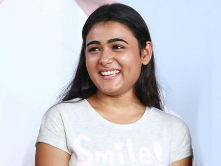 యంగ్ హీరోతో షాలిని పాండే రొమాన్స్!