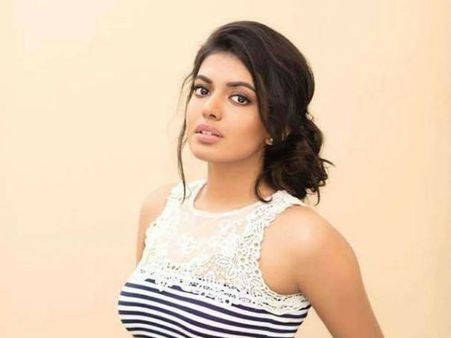 వివాదంలో రాజశేఖర్ కూతురు సినిమా.. ఆ పేర్లు బయటపెడుతా.. కోర్టులో కేసు!