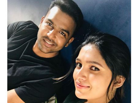 హీరోగా తరుణ్ భాస్కర్?. పెళ్లిచూపులు డైరెక్టర్ లుక్ కేక..