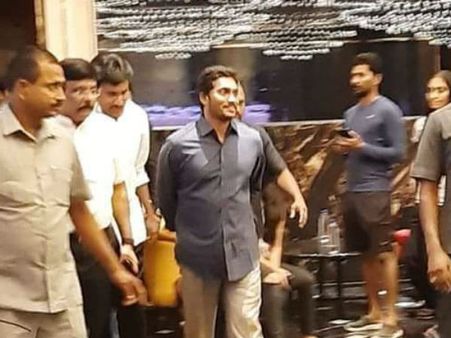 అవెంజర్స్‌: ఎండ్‌గేమ్ చూసిన వైఎస్ జగన్... థియేటర్ల ప్రత్యక్షమవ్వడంతో..