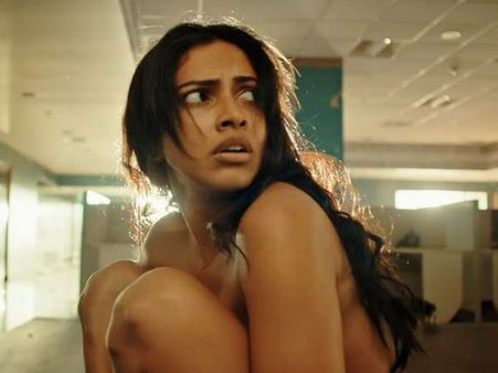 ‘ఆమె’ నగ్నత్వంలోని నిజాయితీ నా గుండెను టచ్ చేసింది!