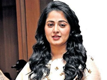 నేను బాగానే ఉన్నా, ఆ పుకార్లు నమ్మవద్దు: అనుష్క శెట్టి