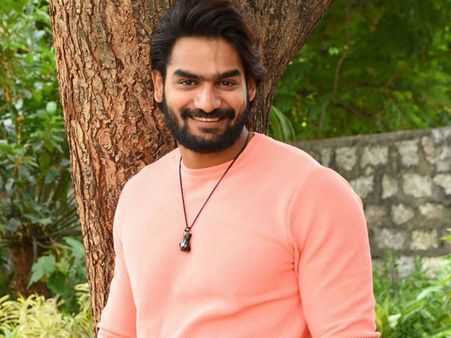 100 కోట్ల నిర్మాత నాతో సినిమా అనగానే షాక్ తిన్నా.. ఆయనతో మూవీ అంటే ఇక ఖతం అన్నారు.. కార్తీకేయ