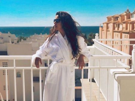 పేషెంట్‌లా చూడలేకపోతున్నాం తల్లో.. ఎలాంటి దానివి ఎలా అయ్యావ్.. కీర్తి సురేష్‌పై కామెంట్లు