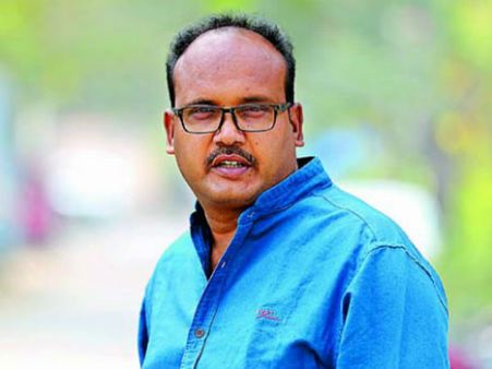 టాలీవుడ్ డైరెక్టర్‌కు గుండెపోటు.. కూకట్‌పల్లి హాస్పిటల్‌కు తరలింపు