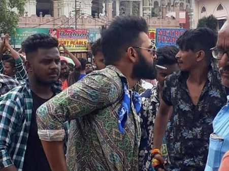 స్మోకింగ్ ఇష్యూ.. స్పందించిన రామ్.. తనదైన స్టైల్‌లో కౌంటర్