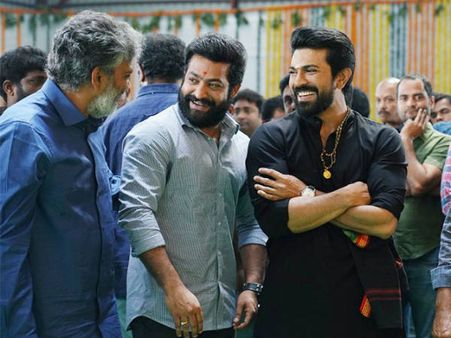 చెర్రీ, ఎన్టీఆర్ 'ఆర్ఆర్ఆర్'.. వెలుగు లోకి మరో ఆసక్తికర వార్త