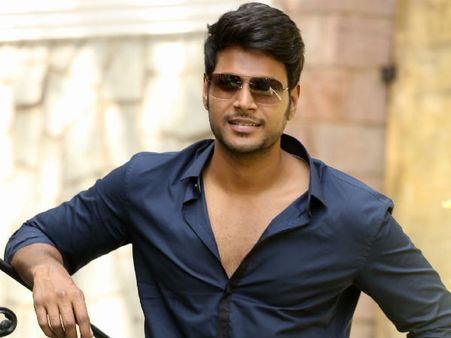 సందీప్ కిషన్ అకౌంట్ నుంచి అమ్మాయిలకు అసభ్య సందేశాలు..సైబర్ మోసం