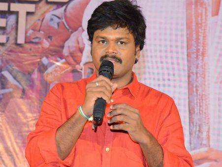 సప్తగిరిని నమ్ముకుంటే.. 200 కుటుంబాలు బతుకుతాయి.. డిస్టిబ్యూటర్ సెన్సేషనల్ కామెంట్