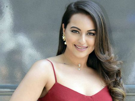 దంబంగ్ 3పై రూమర్లు.. క్లారిటీ ఇచ్చిన సోనాక్షి సిన్హా