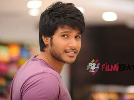 షూటింగ్‌లో బాంబ్ బ్లాస్ట్.. హీరో సందీప్ కిషన్‌కు తీవ్ర గాయాలు.. హైదరాబాద్‌కు తరలింపు!