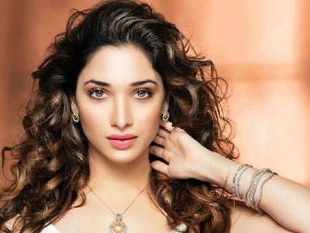 15 ఏళ్లకే ఆ అనుభవం.. నా జీవితంలో అలాంటి చేదు సంఘటనలు.. తమన్నా