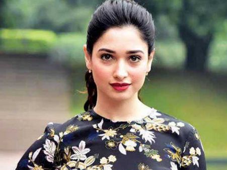 షాకింగ్ న్యూస్: ‘రాజు గారి గది 3’ నుంచి తమన్నా తప్పుకుందా?