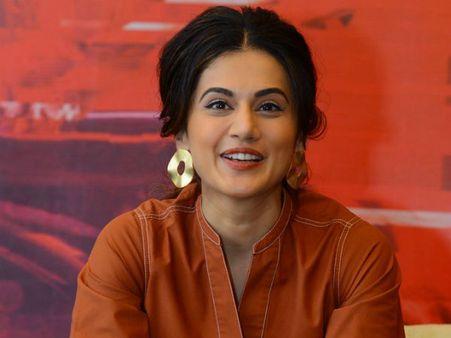 ఆ సినిమాకు 100 కోట్లు వస్తే షాక్ తిన్నాం.. తాప్సీ పొన్ను