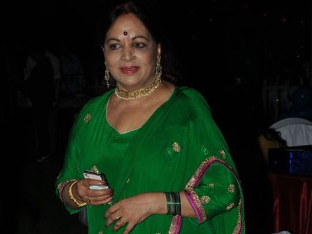 దిగ్బ్రాంతికరం.. విచారకరం.. విజయ నిర్మల మృతిపై చంద్రబాబు, లోకేష్