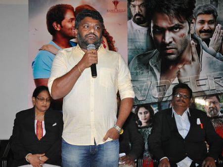 బెదిరింపుల‌కు లొంగను.. వేధింపులకు భయపడను.. ఐ డోంట్ కేర్.. ఓటర్ నిర్మాత సవాల్