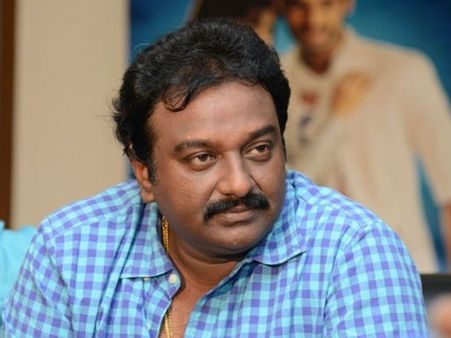 జగన్ మా ఇంటికొచ్చారు.. నేనే వద్దన్నా: సంచలన విషయాలు చెప్పిన స్టార్ డైరెక్టర్