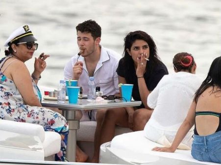 నీతులు చెప్పడమే తప్ప పాటించరా? దొరికిపోయిన ప్రియాంకపై విమర్శలు!